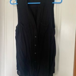 Old Navy Sleeveless Button Down